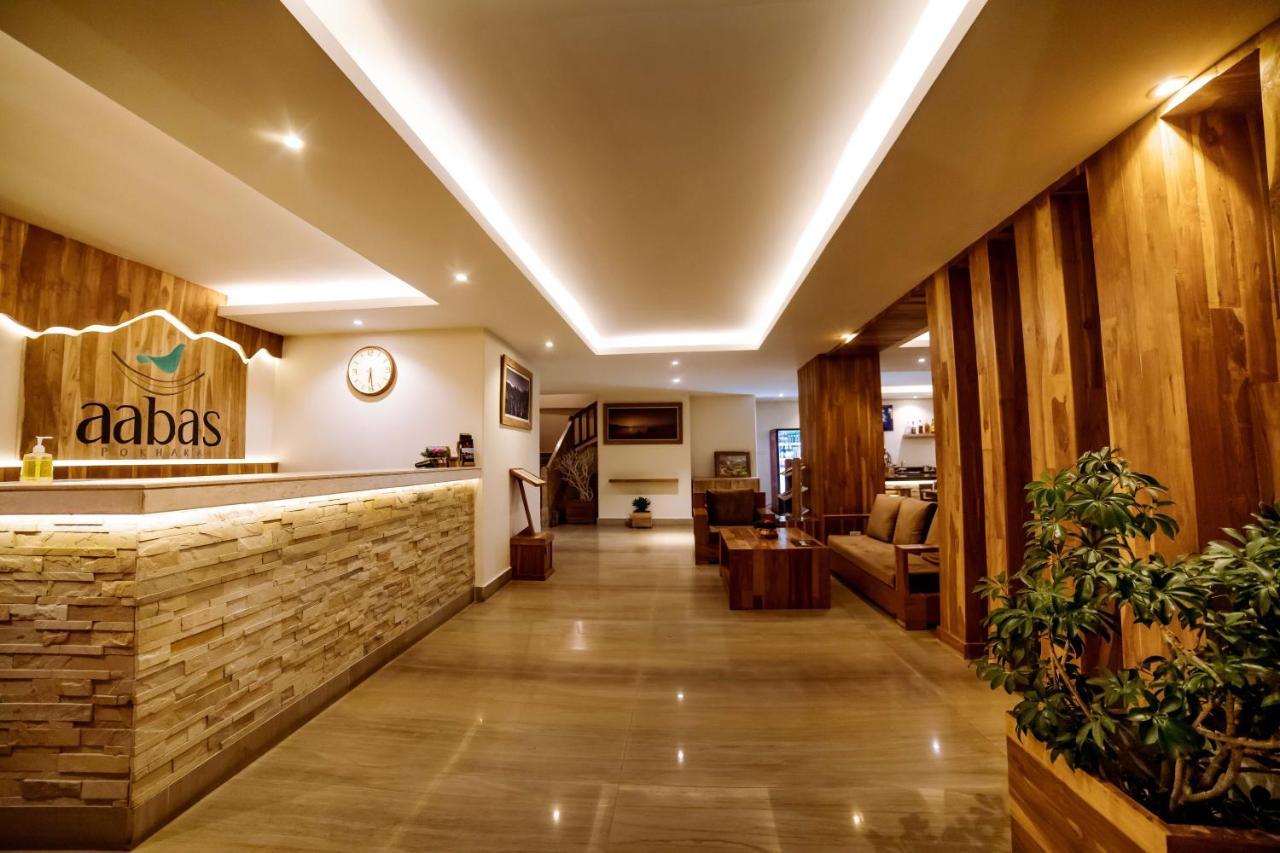 Hotel Aabas Pokhara By Barahi Hospitality Extérieur photo